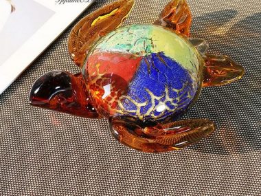 צב ים צבעוני מזכוכית מנופחת עבודת יד